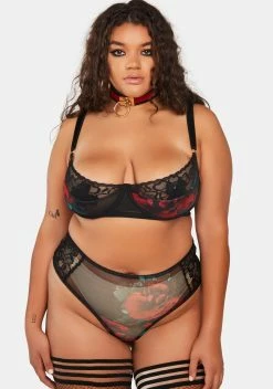 X_Mapale Plus Romance Isn't Dead Lingerie Set