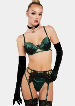 Oh La La Cheri Jeri Applique Detail 3-Piece Lingerie Set