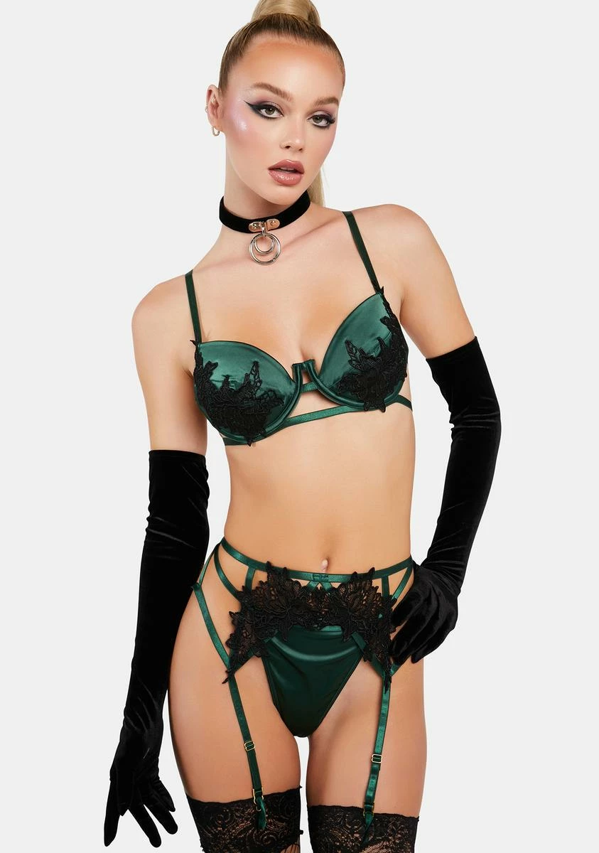 Oh La La Cheri Jeri Applique Detail 3-Piece Lingerie Set 3 Oh La La Cheri Jeri Applique Detail 3-Piece Lingerie Set